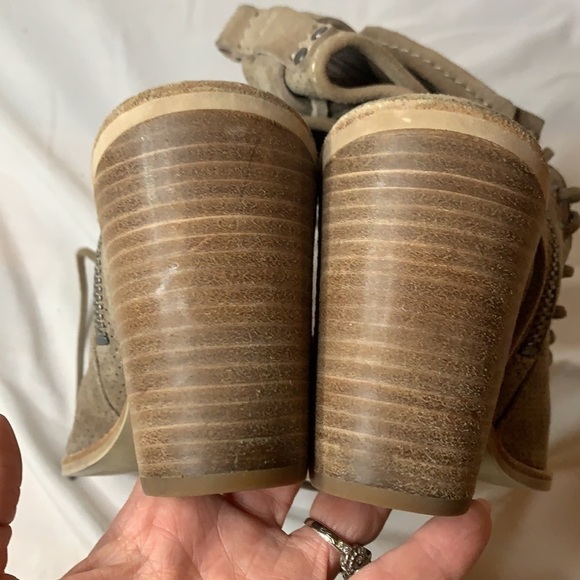 Dolce Vita Lira Peep Toe Ankle Bootie - Picture 9 of 10